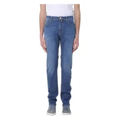 Straight Jeans