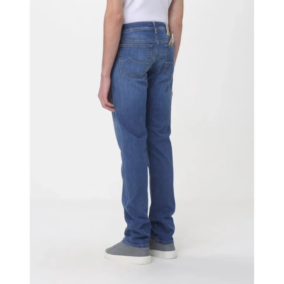 Straight Jeans