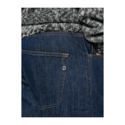 Straight Jeans