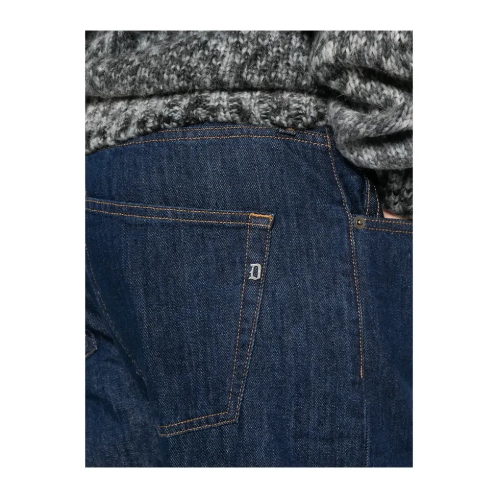 Straight Jeans
