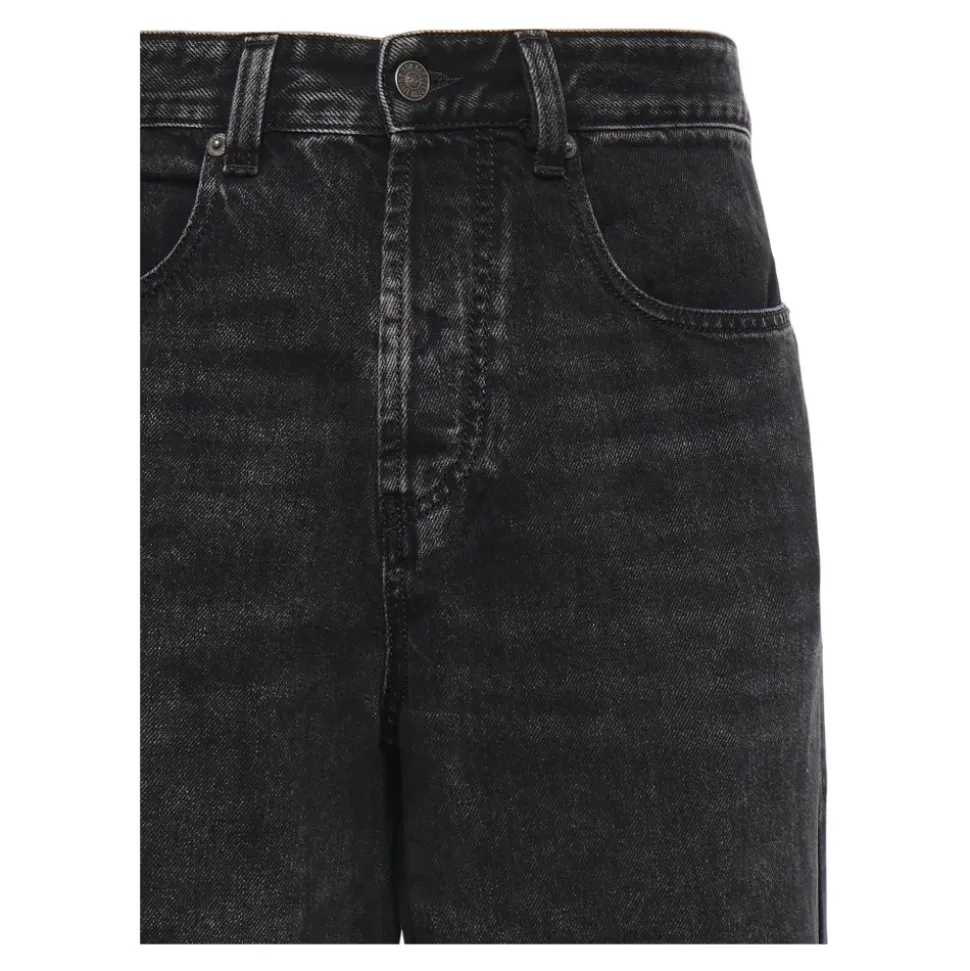 Straight Jeans