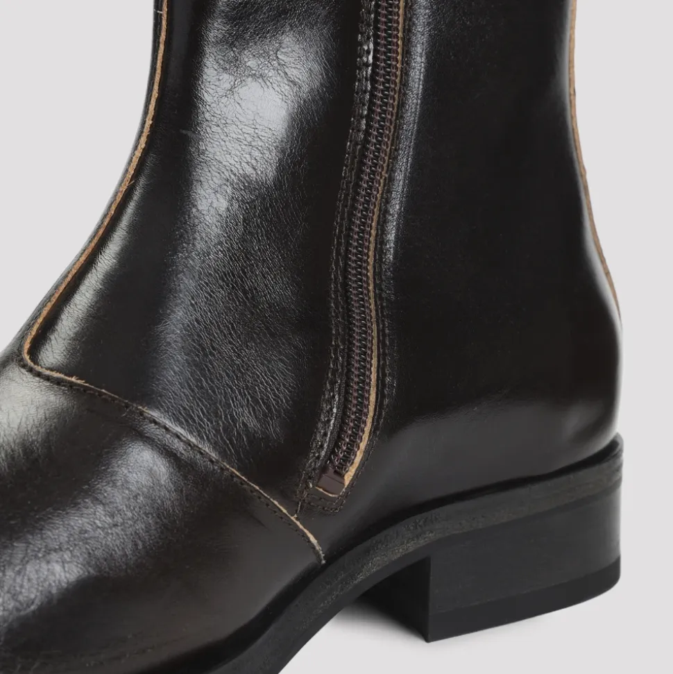 Stylish Boot for Trucks
