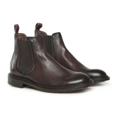 Stylish Boots with Italian Flair
