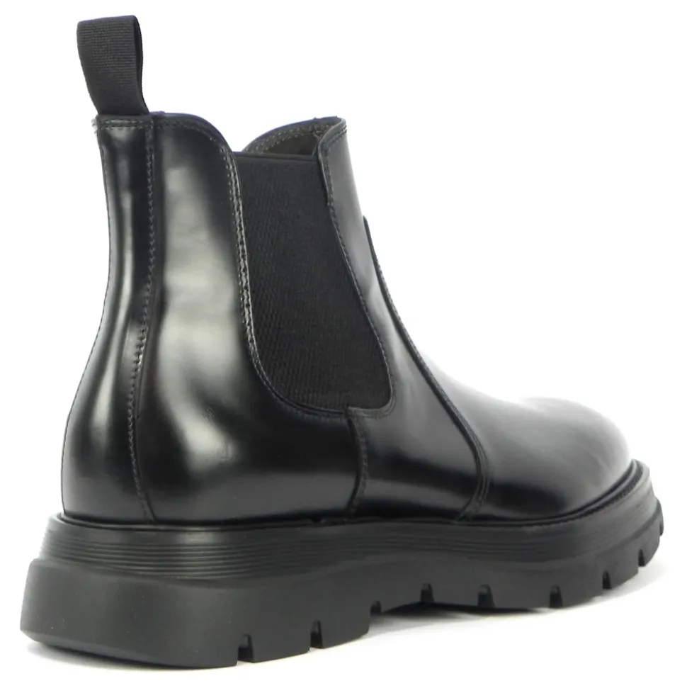 Stylish Chelsea Boots