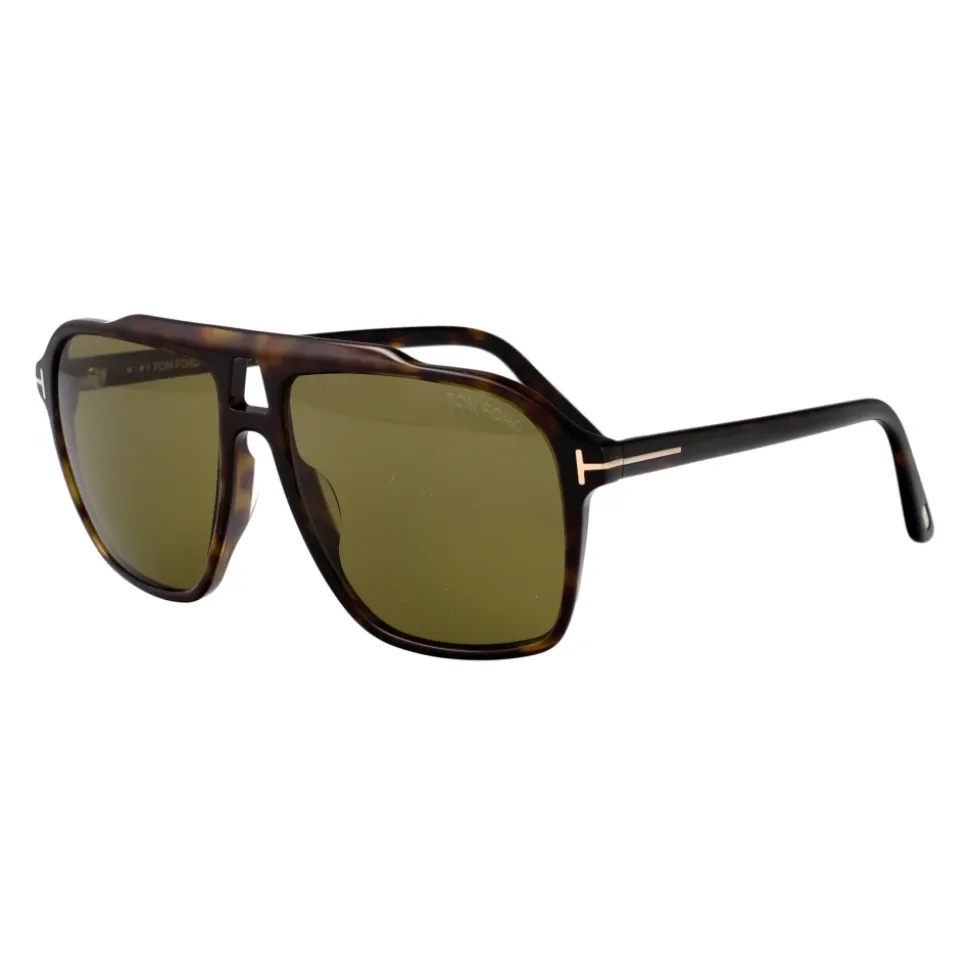 Stylish Sunglasses for a Sunny Day