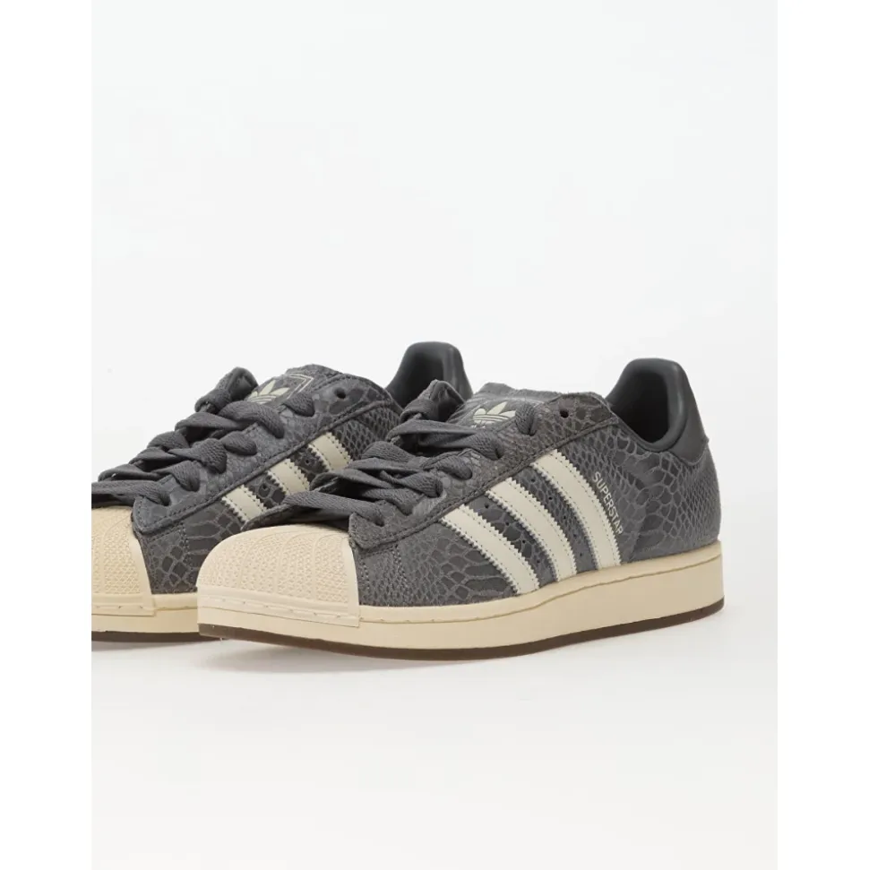 Superstar II Sneakers