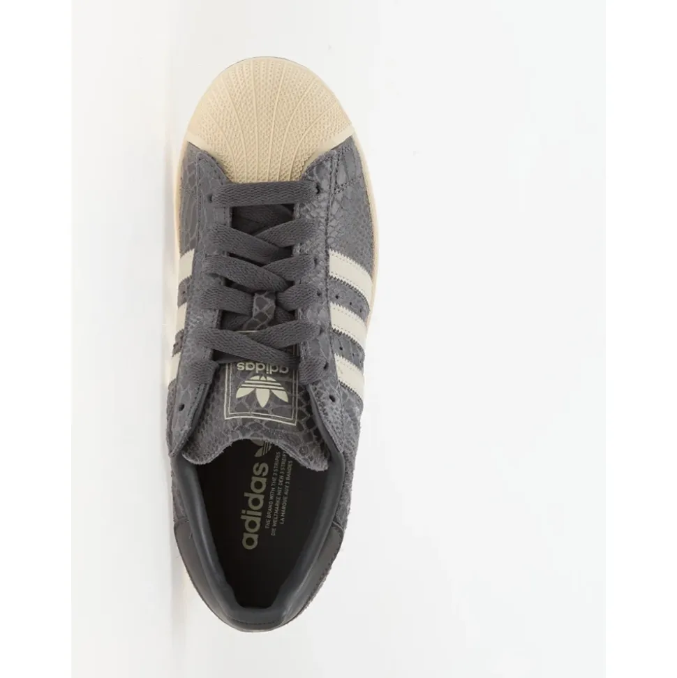 Superstar II Sneakers