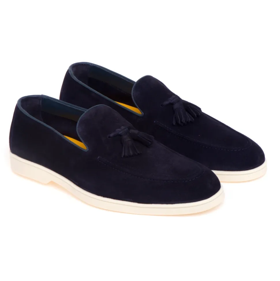 Tassel Loafer in Suede