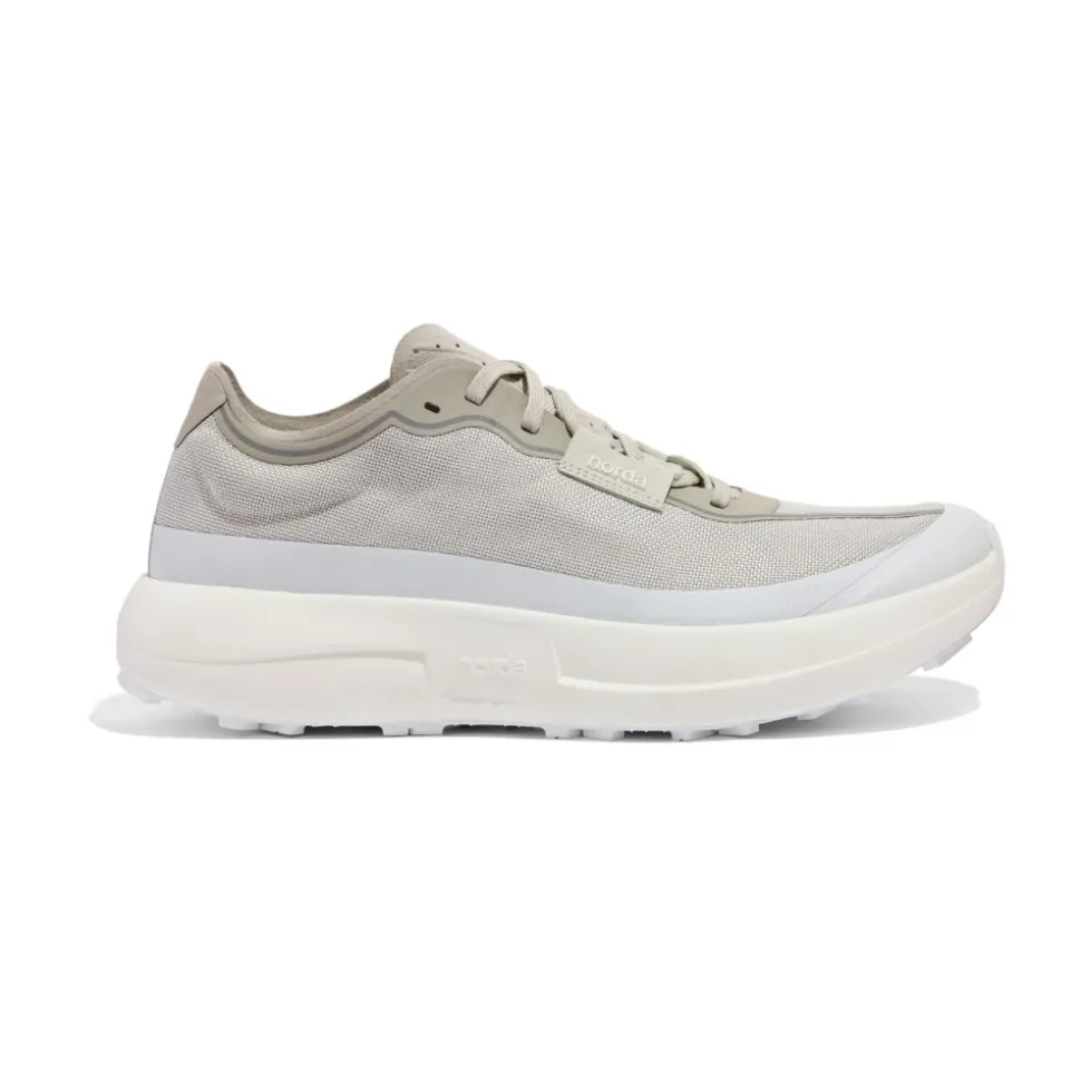 005 Trail Running Shoe