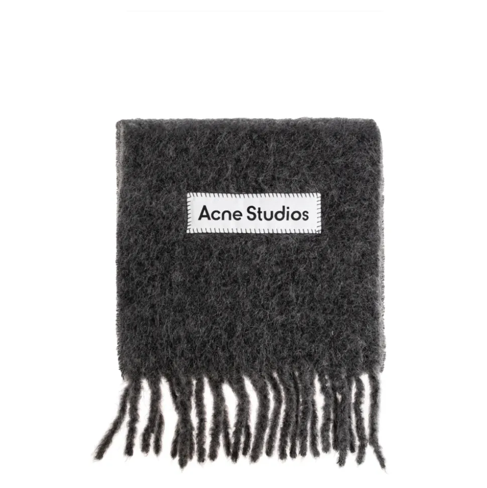 Two-tone wool scarf