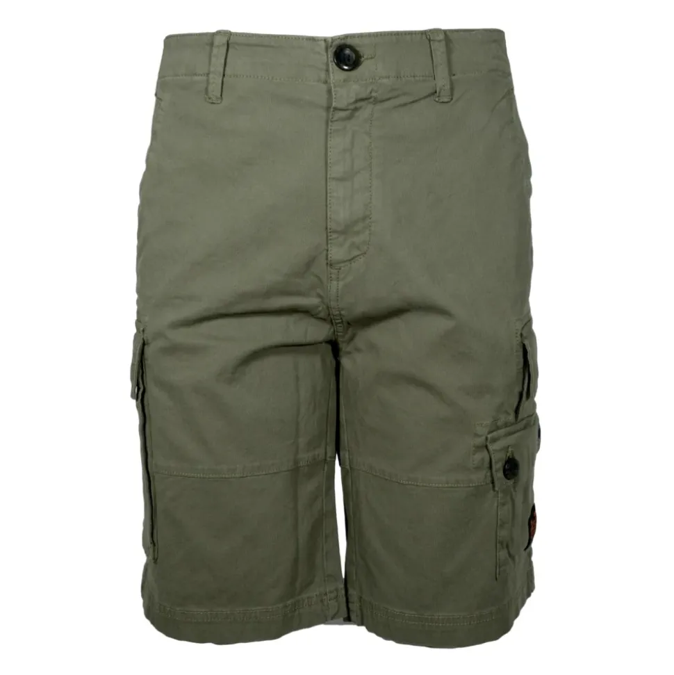 Versatile Bermuda Shorts Green