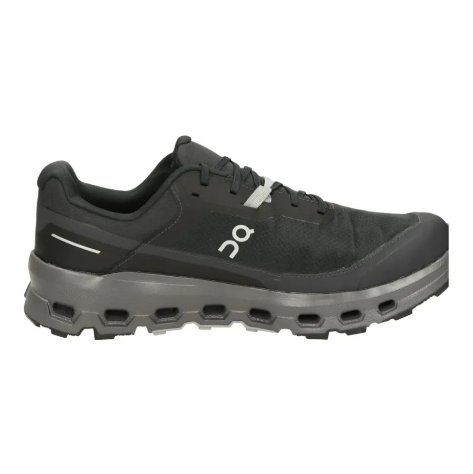 Versatile Trail Sneakers with Enhanced Cushioning