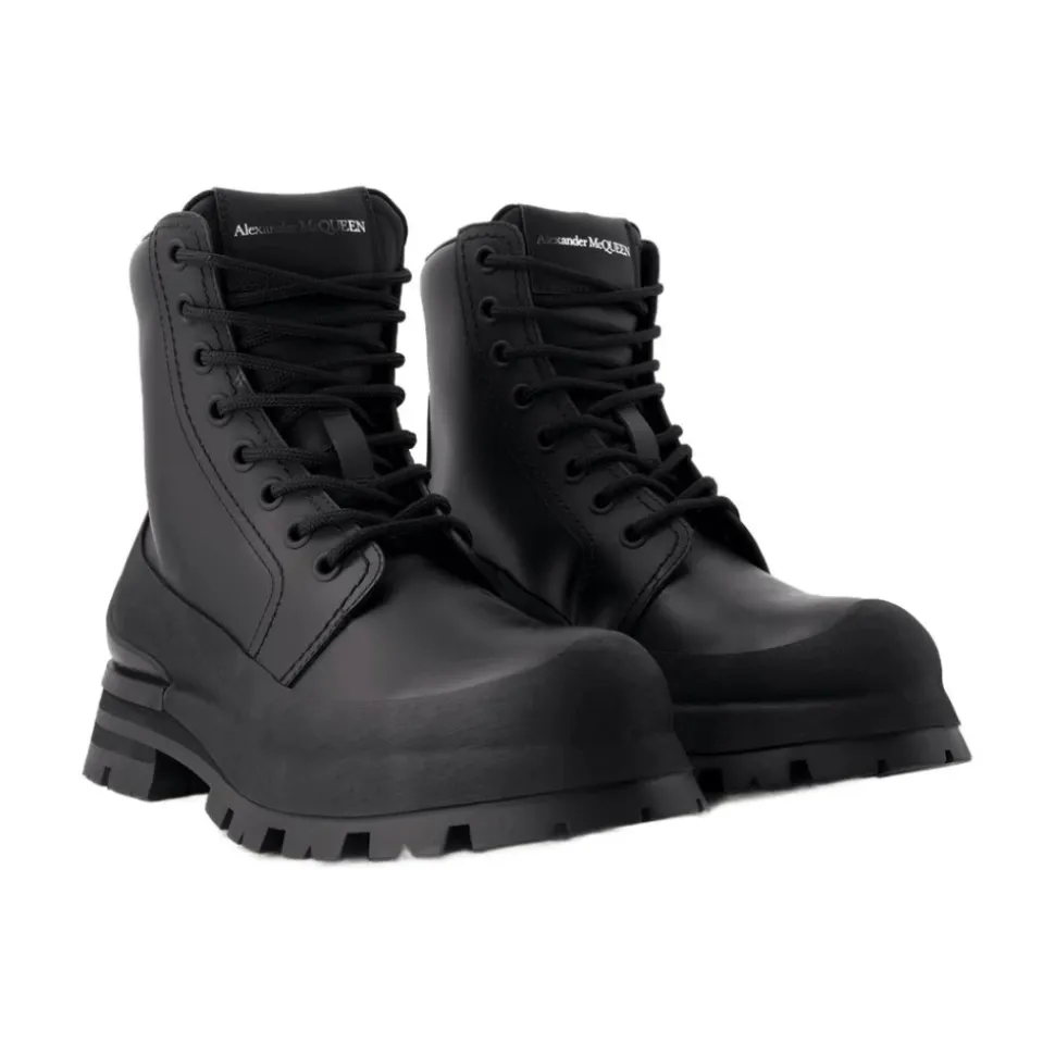 Wander Ankle Boots