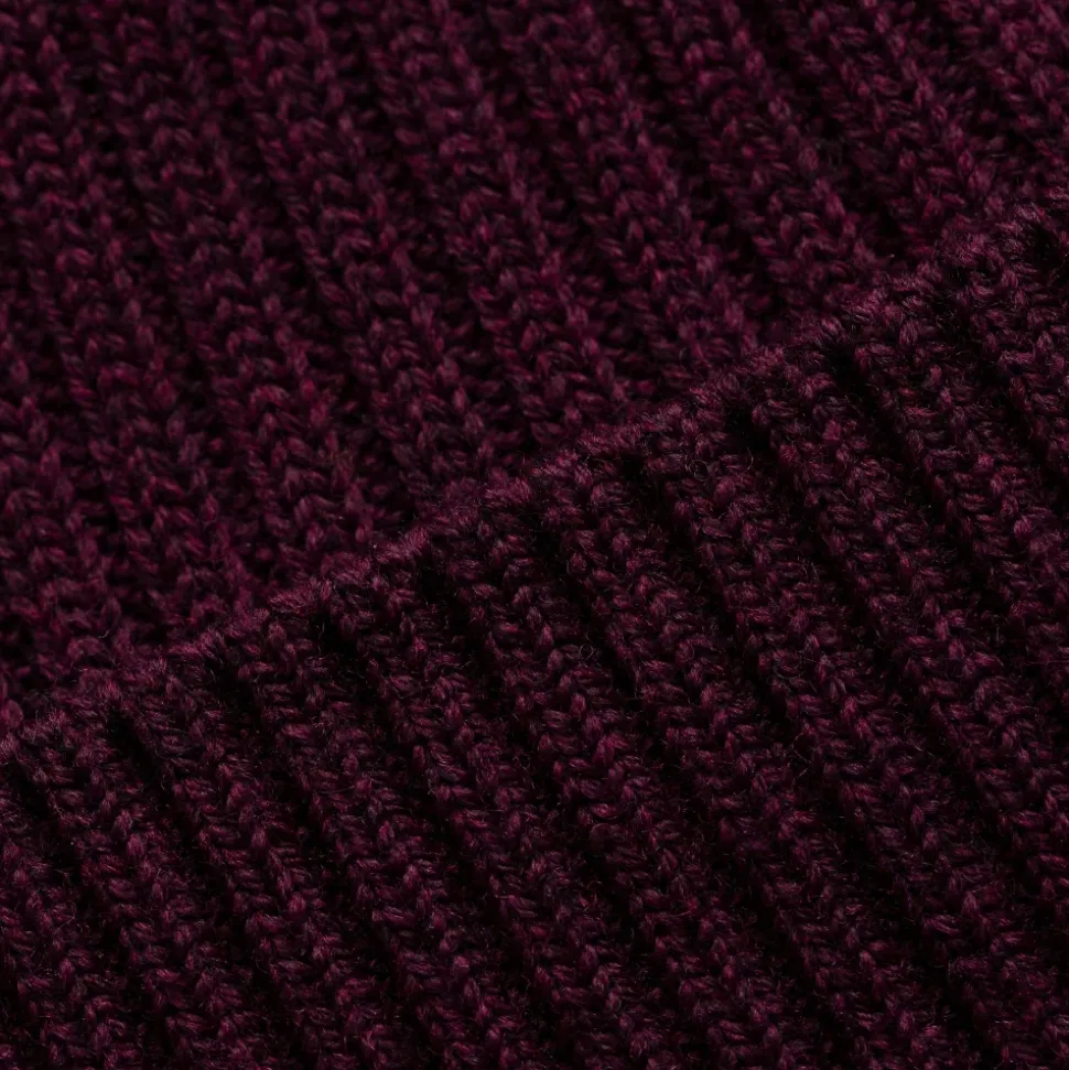 Wool Beanie Logo Detail