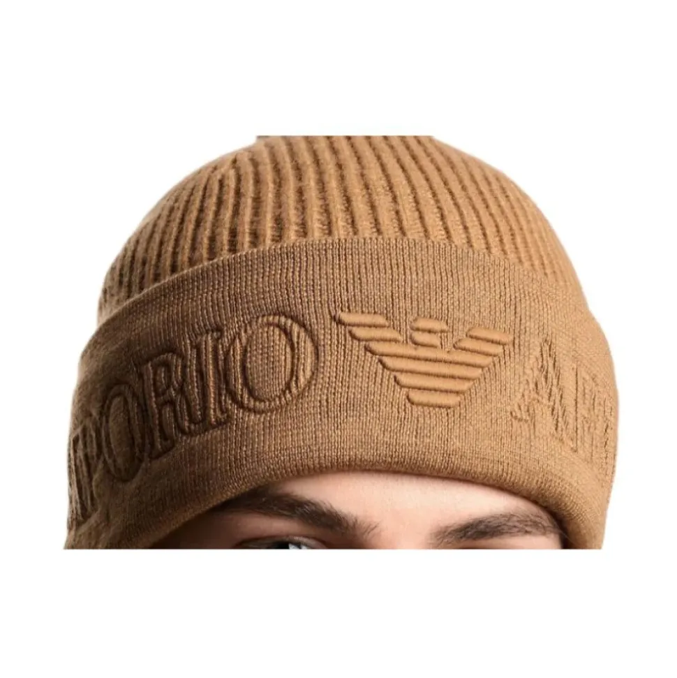 Wool beanie with logo brim