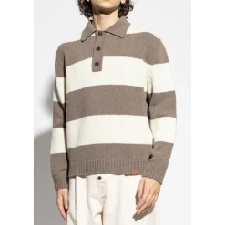 Wool sweater