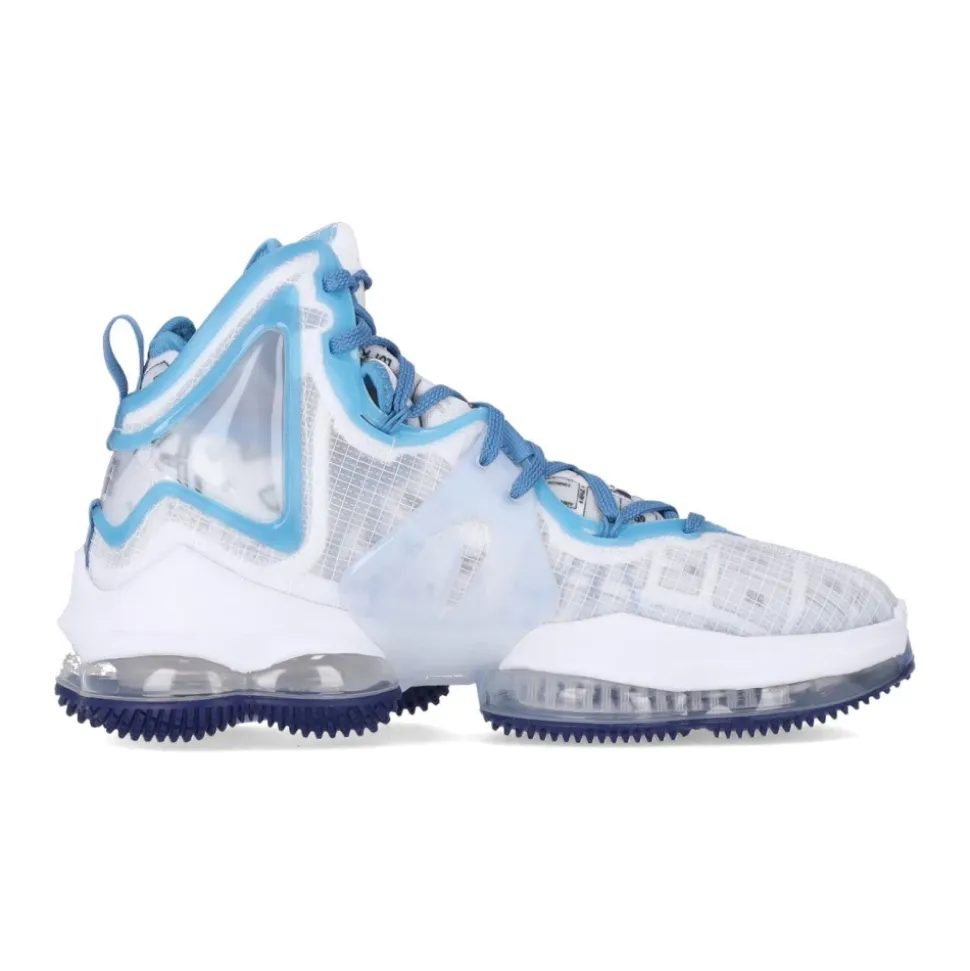 XIX Basketball Shoe