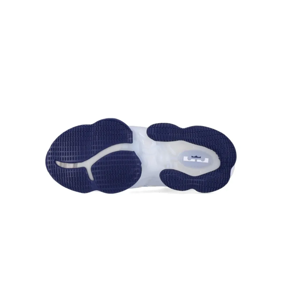 XIX Basketball Shoe