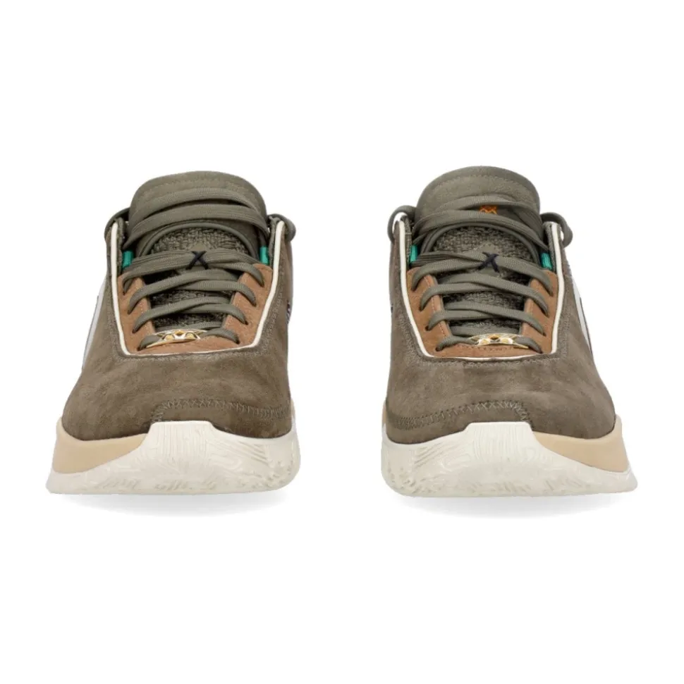 Xx Basketball Shoe