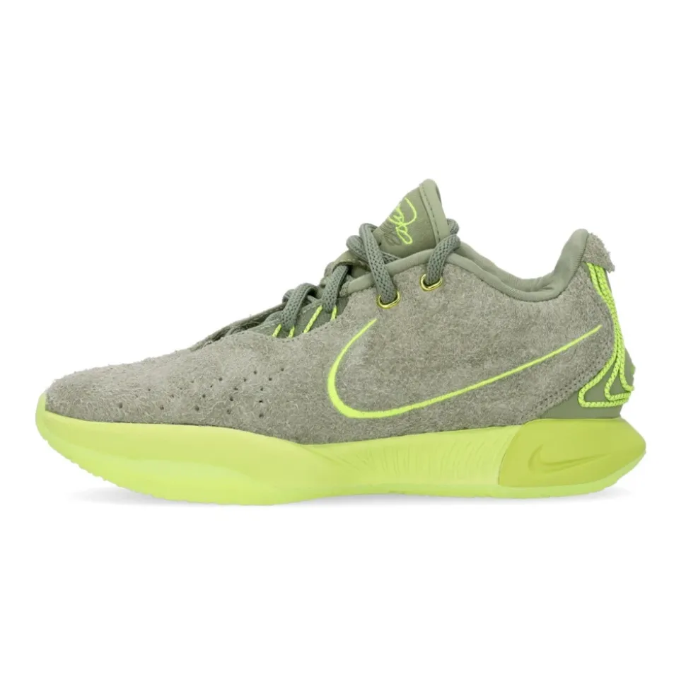 Xxi Basketball Shoe