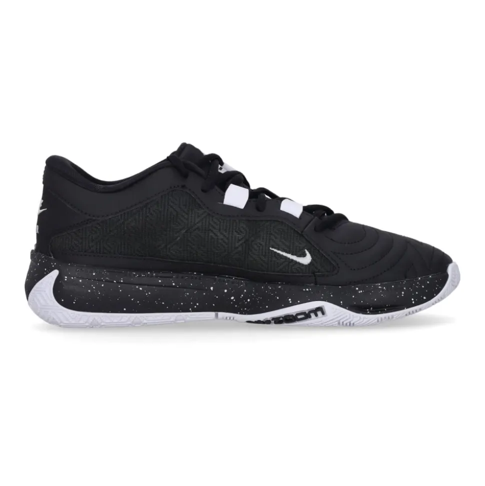 Zoom Freak 5 Basketball Shoe