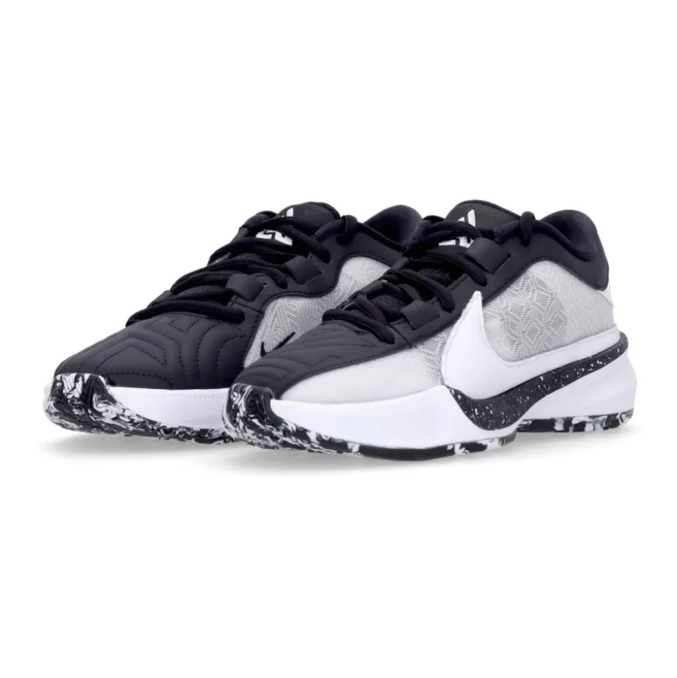 Zoom Freak 5 Basketball Shoe